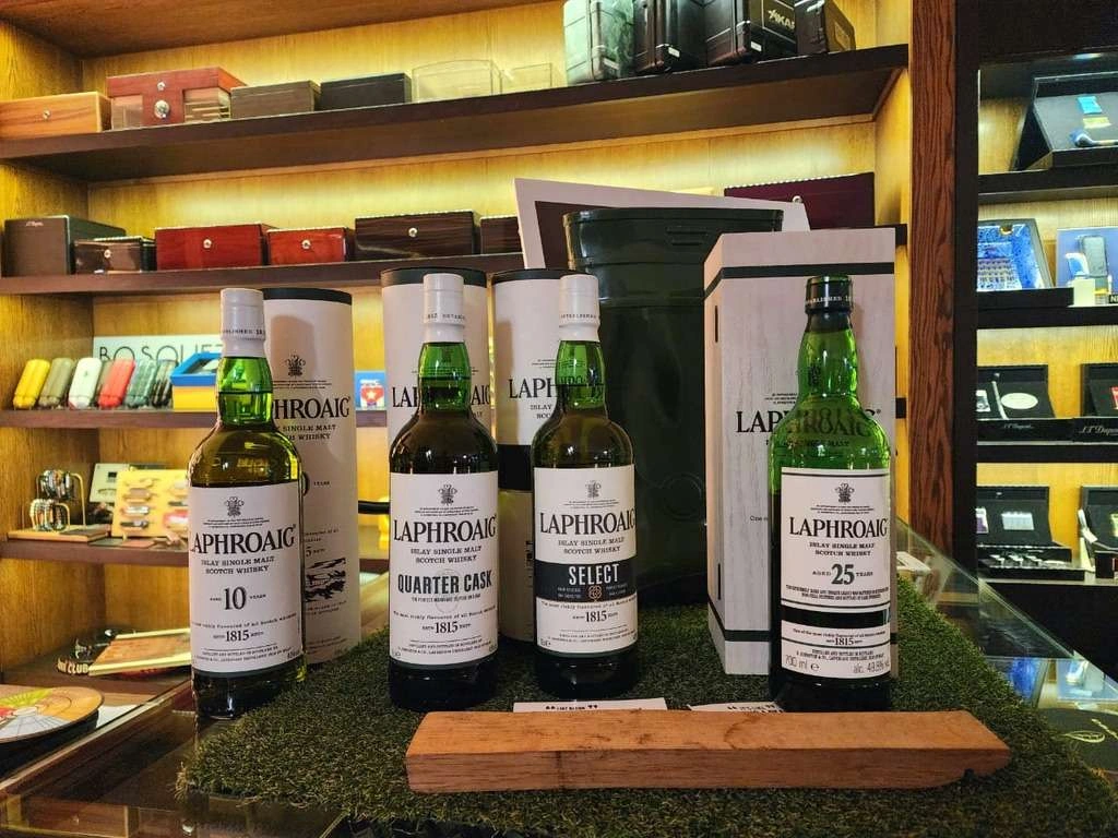 A Night of Peat and Passion: The Laphroaig Masterclass at Club Mareva Beirut